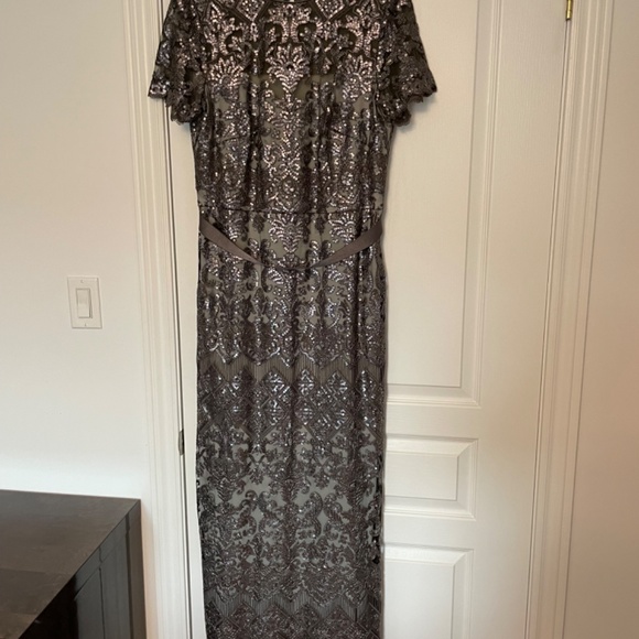 Mother of the bride & groom dress/ evening gowns - Picture 4 of 8